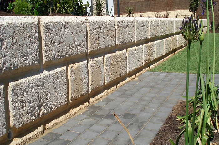 Outdoor Lime Stone Wall